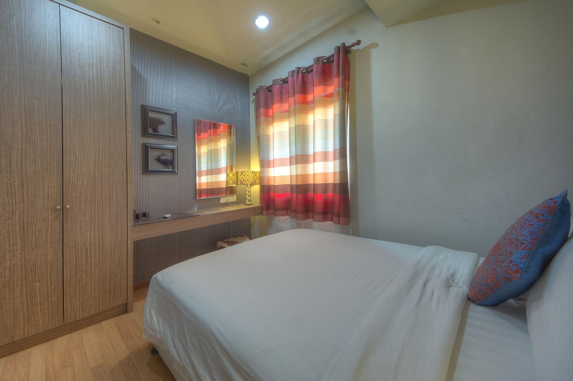 Arenaa Deluxe Hotel 3*